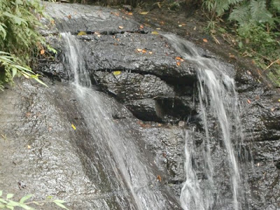  朝夷奈の滝