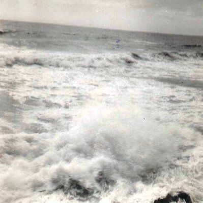 [O-mar-de-Inverno-na-Areia-Branca.jpg]