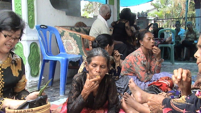 Kebiasaan Orang Karo Makan Sirih