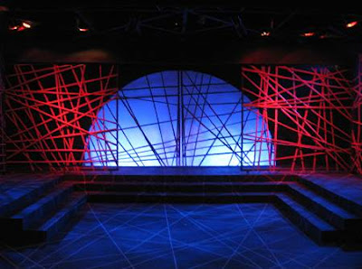 Salvador Bernal's stage design for Tanghalang Ateneo's 'Otelo: Ang Moro ng Venecia,' 2008
