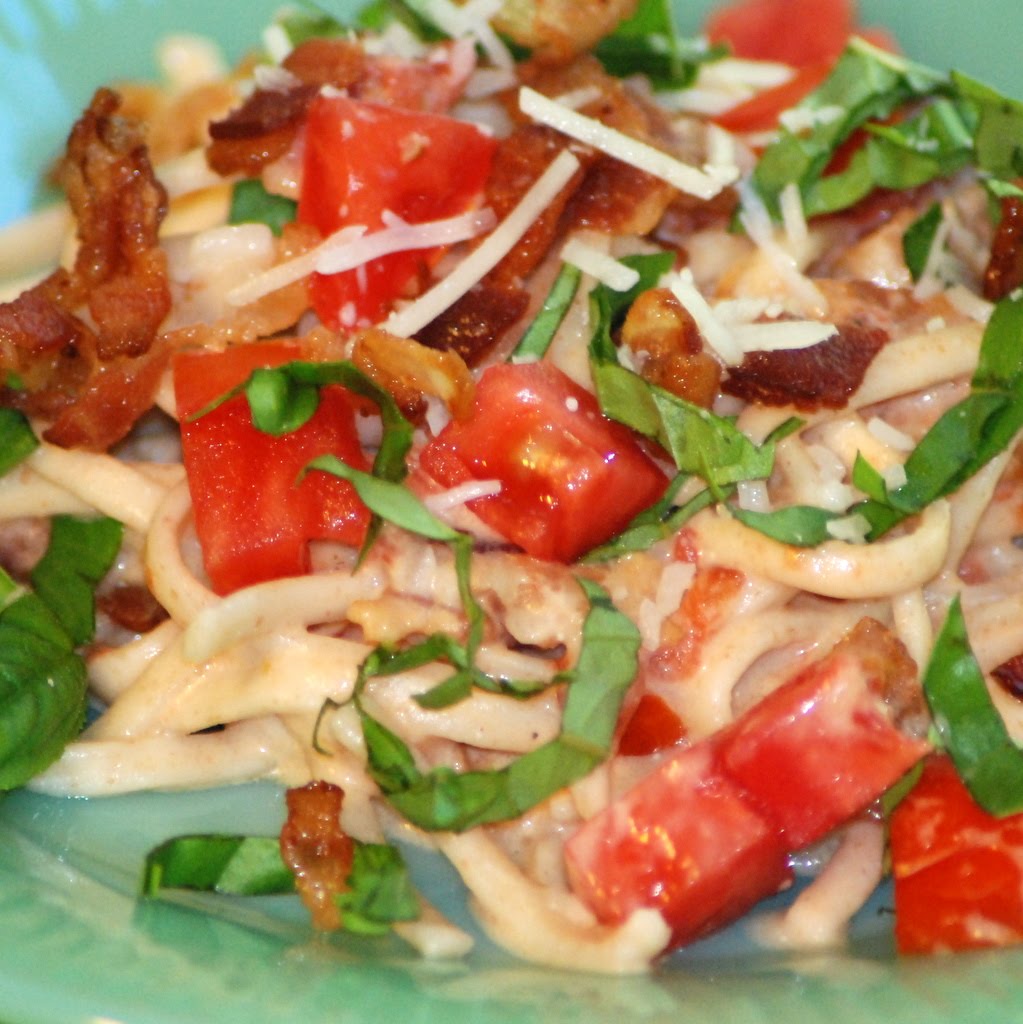 Scrambled Henfruit Bacon, Linguine and Tomato Toss