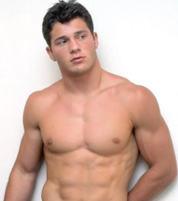 queersphere: Josh Ohl is Buff