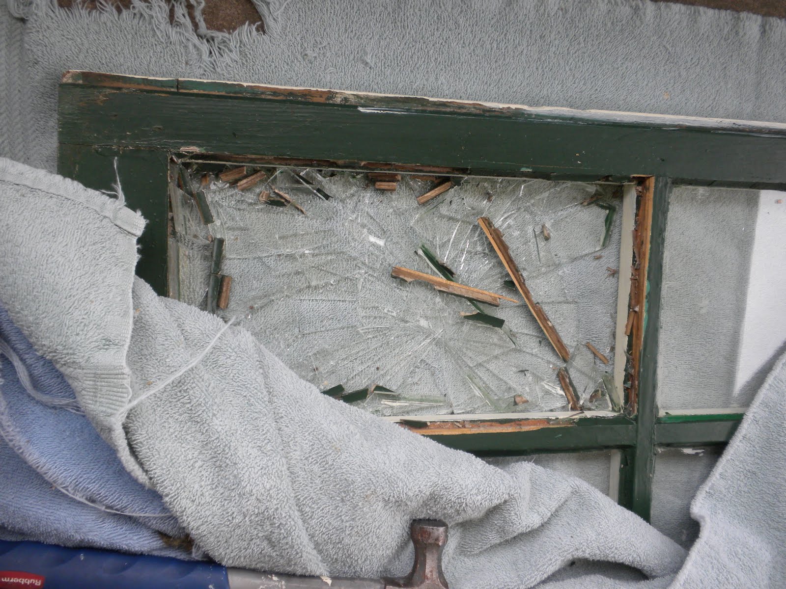 Cottage Keepings How to break a window. Part 1