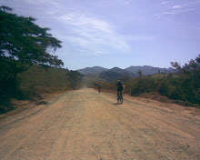 ESTRADA PARA BOM JARDIM - MG