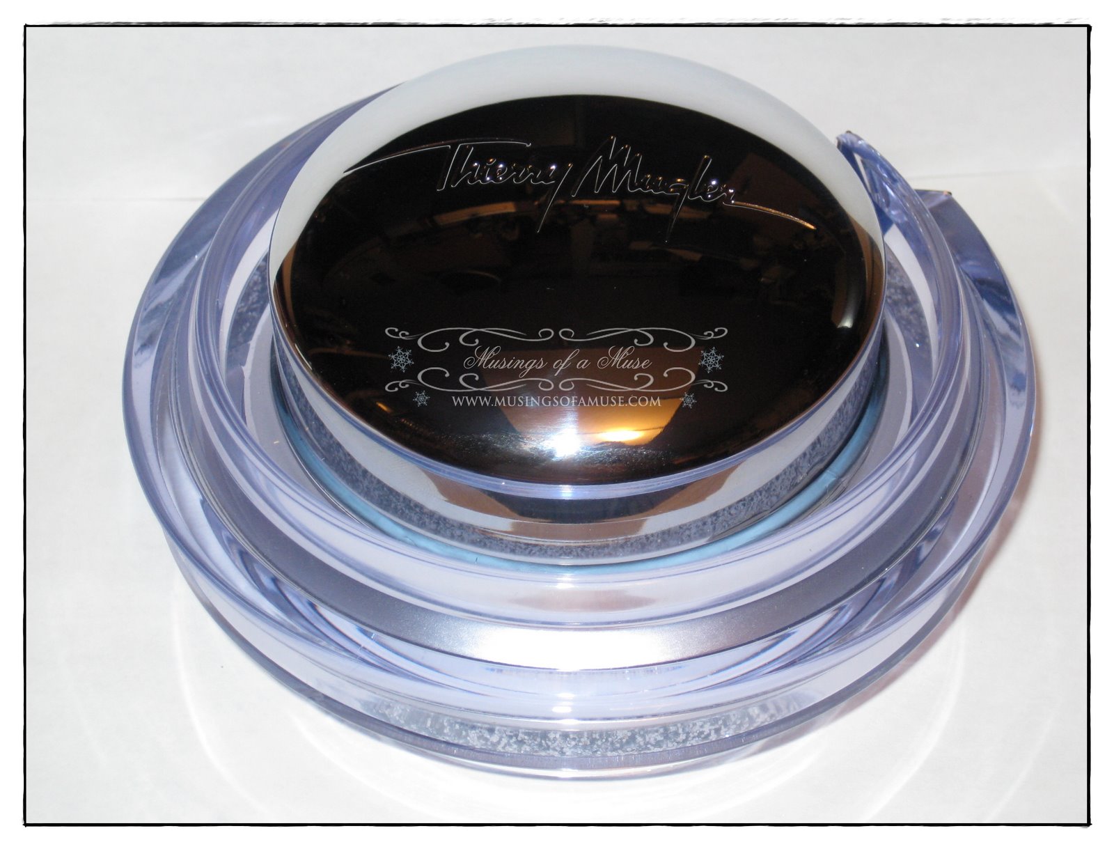 [Thierry+Mugler+Angel2.jpg]