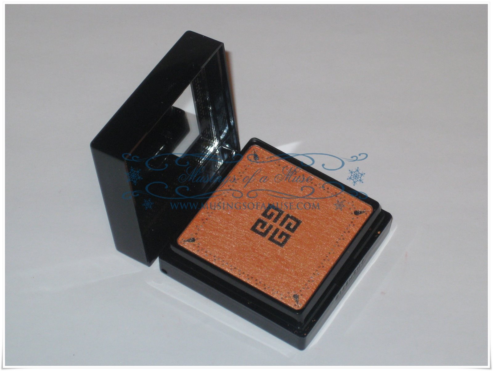 [Givenchy+Sari+Glow+Blush+3.jpg]