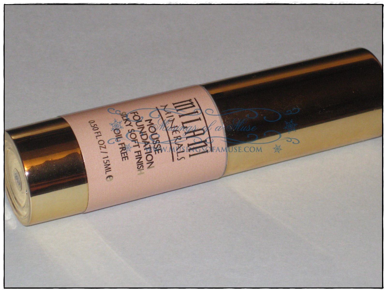 [Milani+Minerals+Mousse+Foundation+5.jpg]