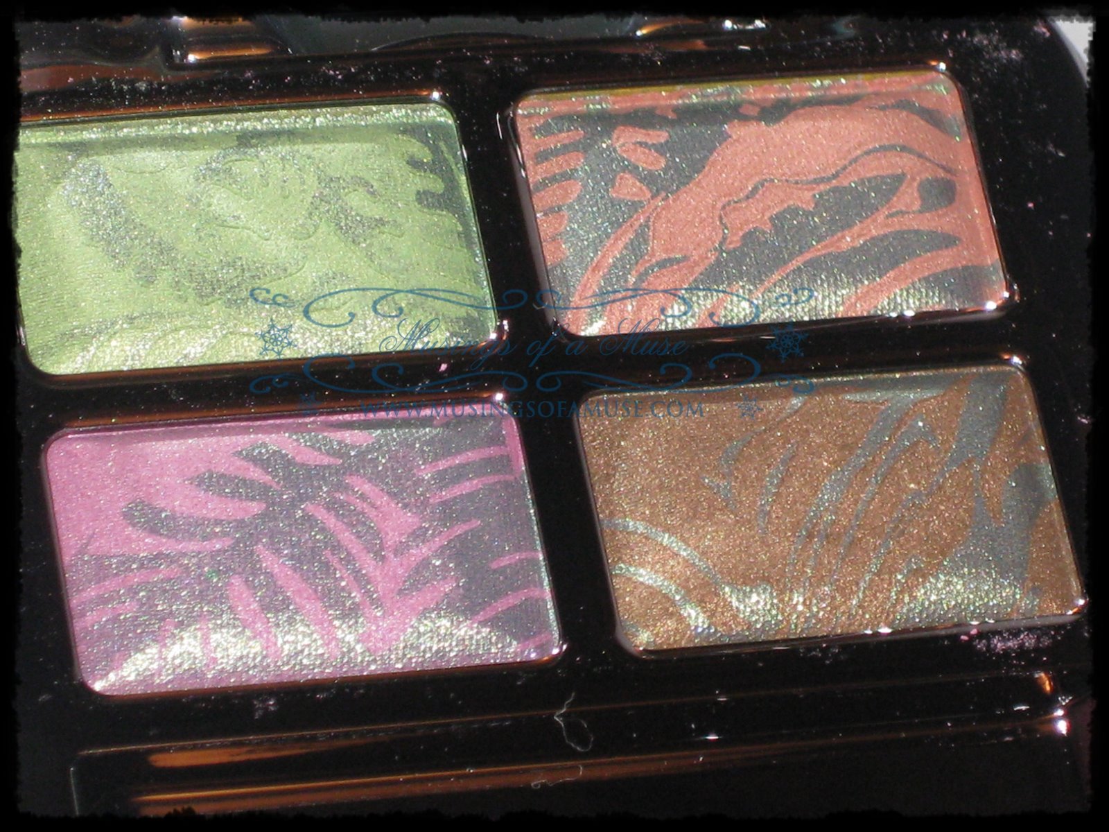 [Guerlain+Paradise+Exotique+Eyeshadow+Palette+5.jpg]