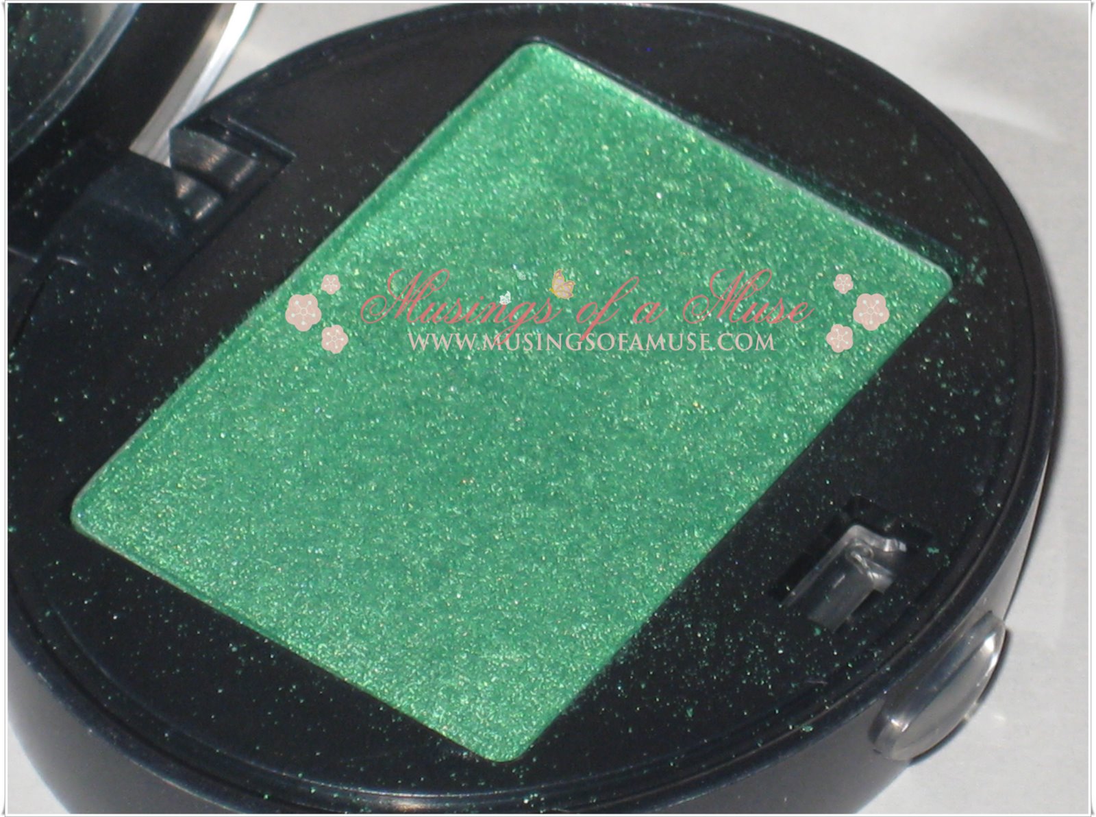 [Urban+Decay+Deluxe+Eyeshadow+2.jpg]