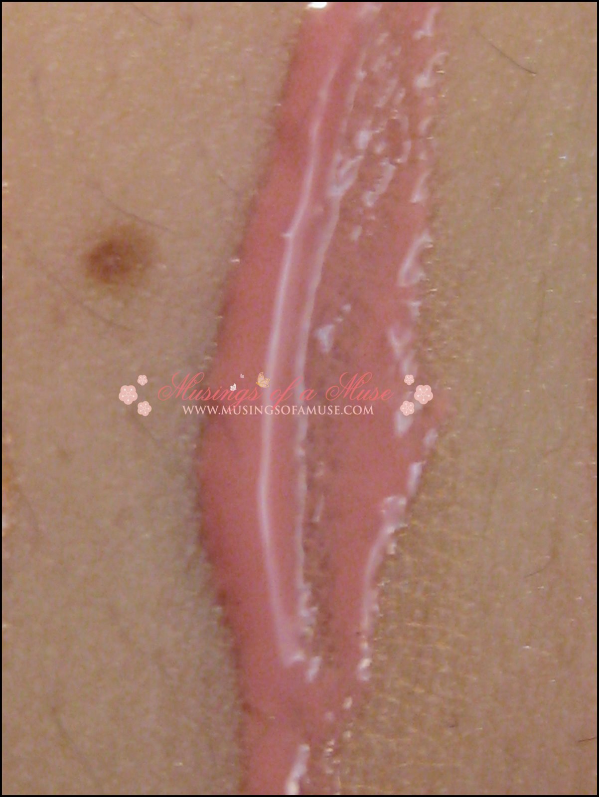 [Beaute+Luminous+Volume+Gloss+25.jpg]