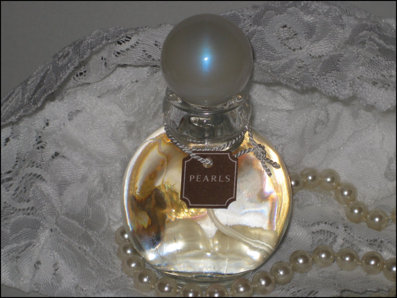 [Carol's+Daughter+Pearls+Picture+020.jpg]