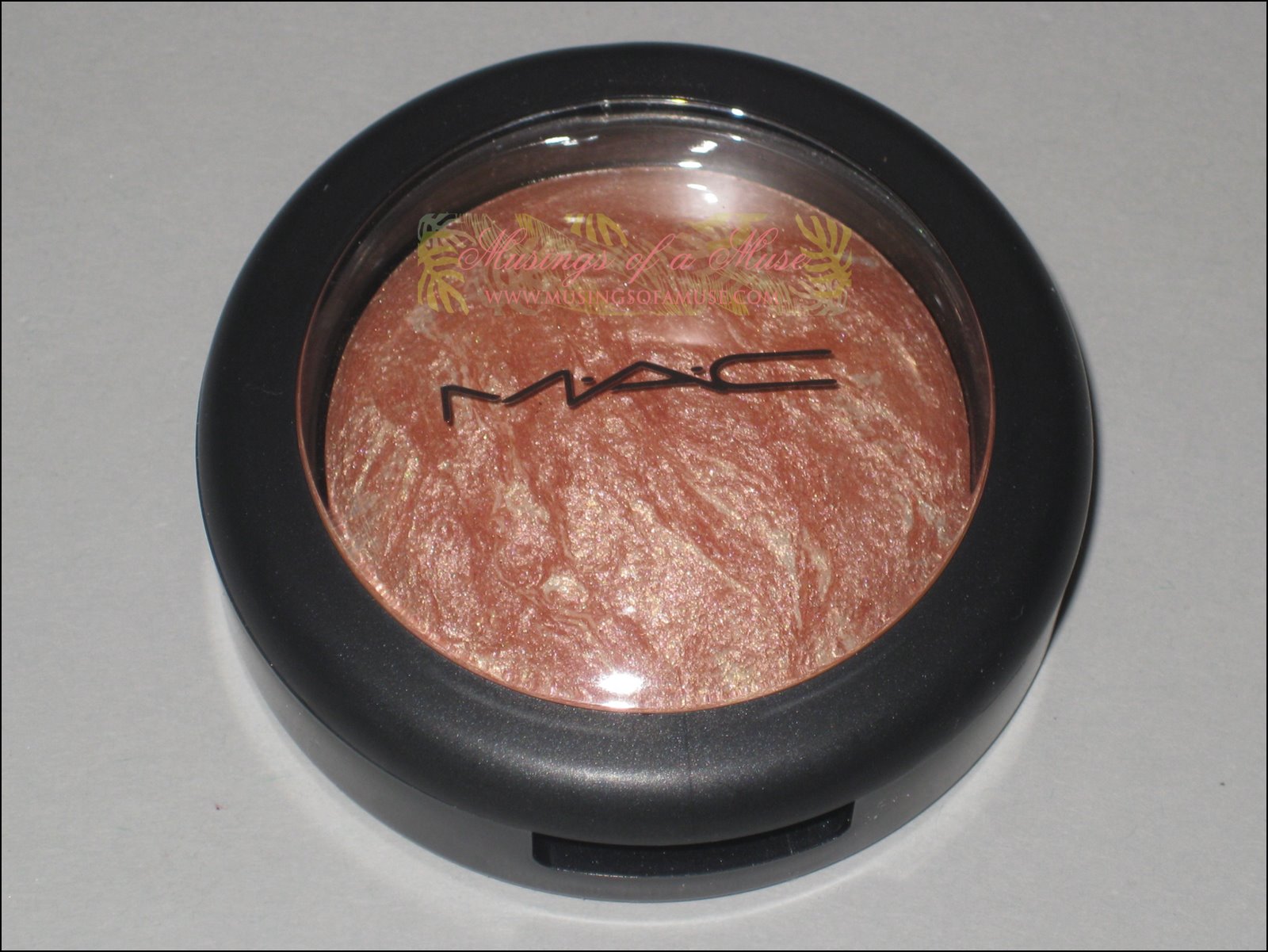 [MAC+Colour+Craft+MAC+Mineralized+Blushes+6.JPG]