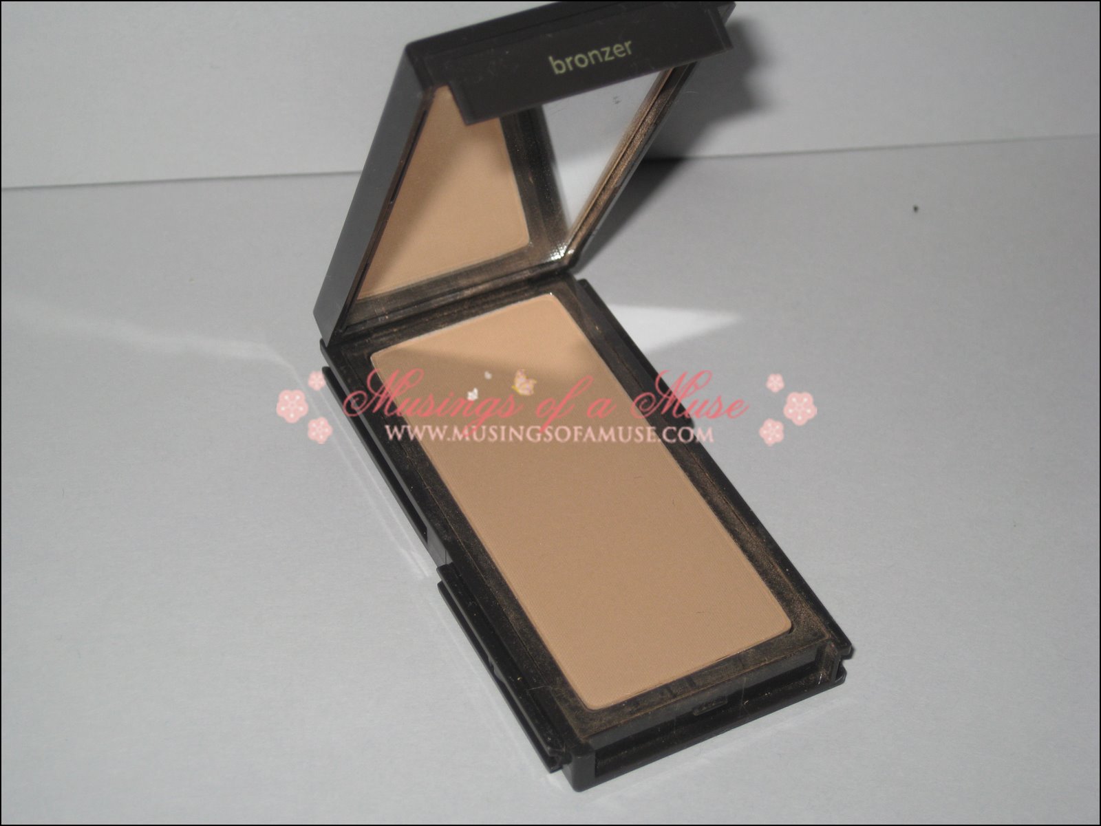 [Jouer+Cosmetics+Summer+Collection+2009+23.jpg]