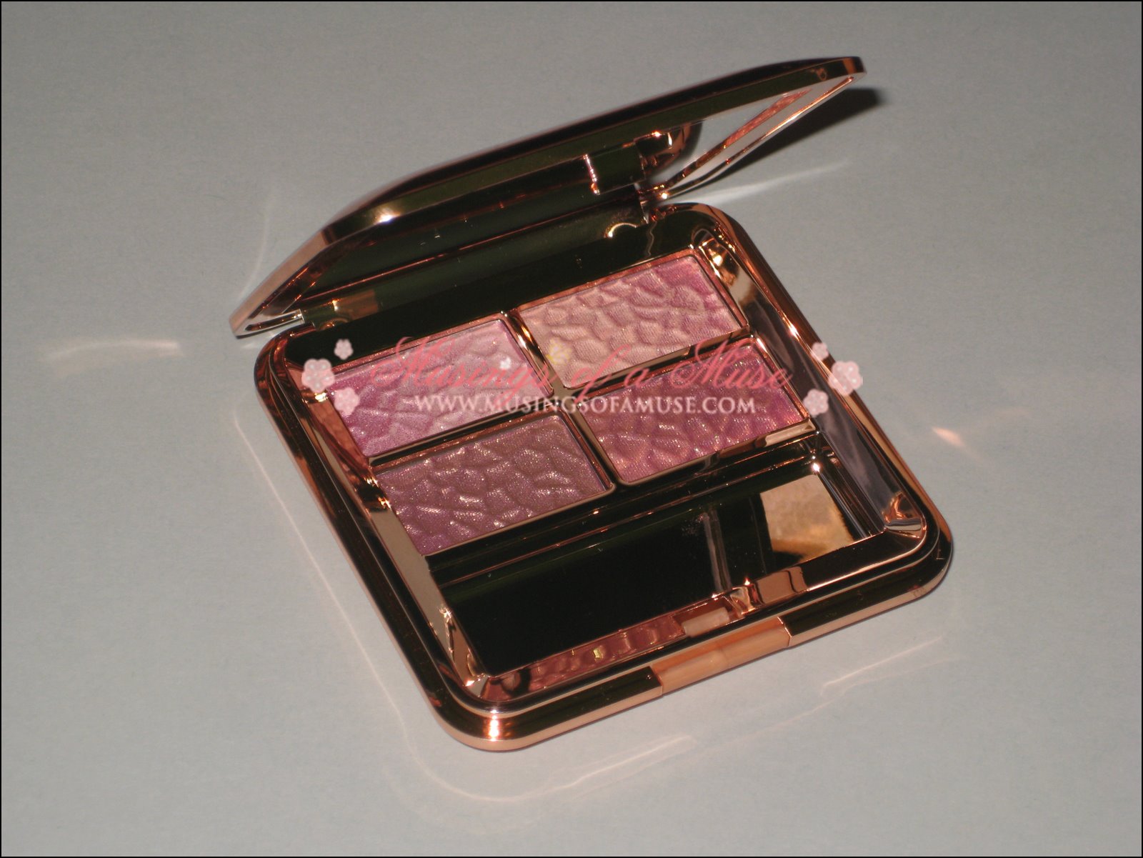 [Estee+Lauder+Sensuous+Gold+Collection+63.jpg]