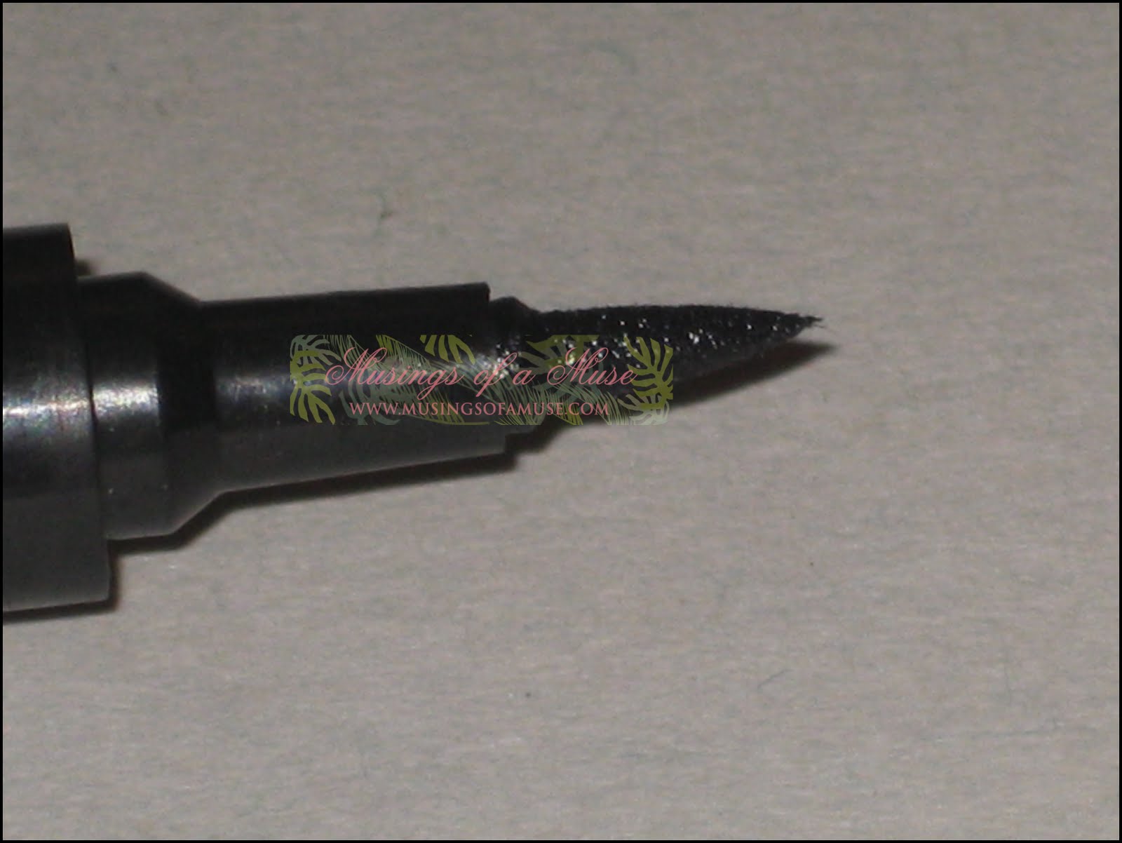 [Milani+Eye+Tech+Liquid+Eye+Line6.JPG]