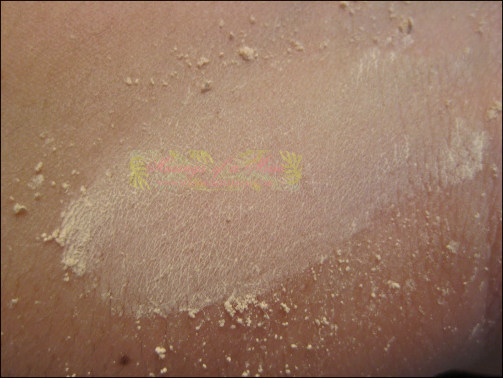 [Benefit+Matterial+Girl+14.JPG]