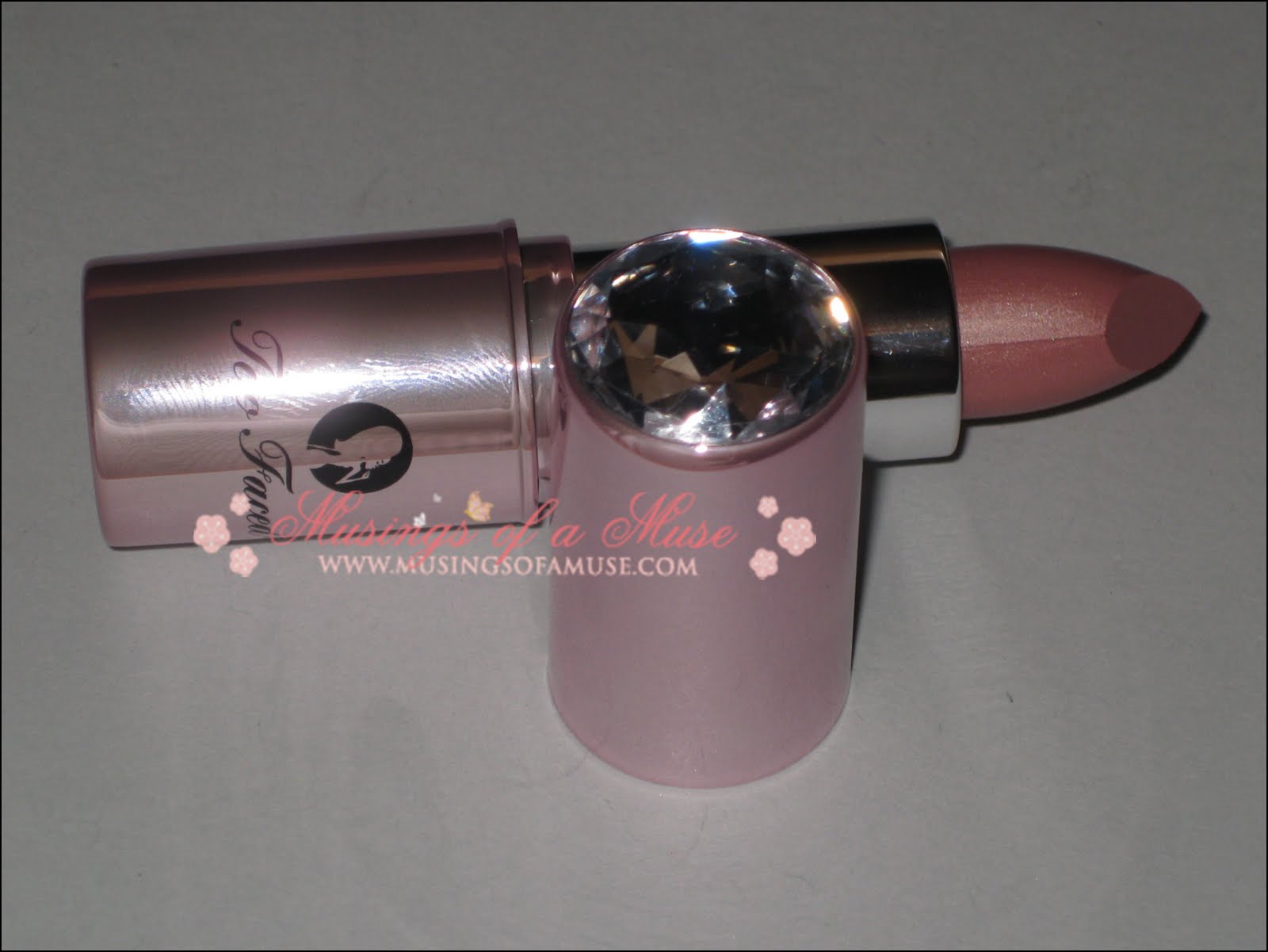 [Too+Faced+Lip+Luxury+Free+Love+6.JPG]