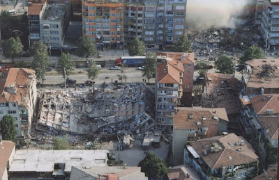 Boss's Asian Studies Blog: Earthquake in Izmit, Turkey 1999