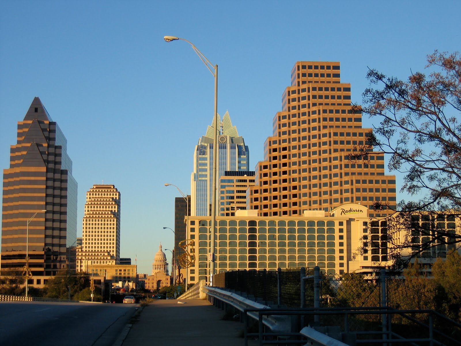 [Austin_SoCongress.jpg]