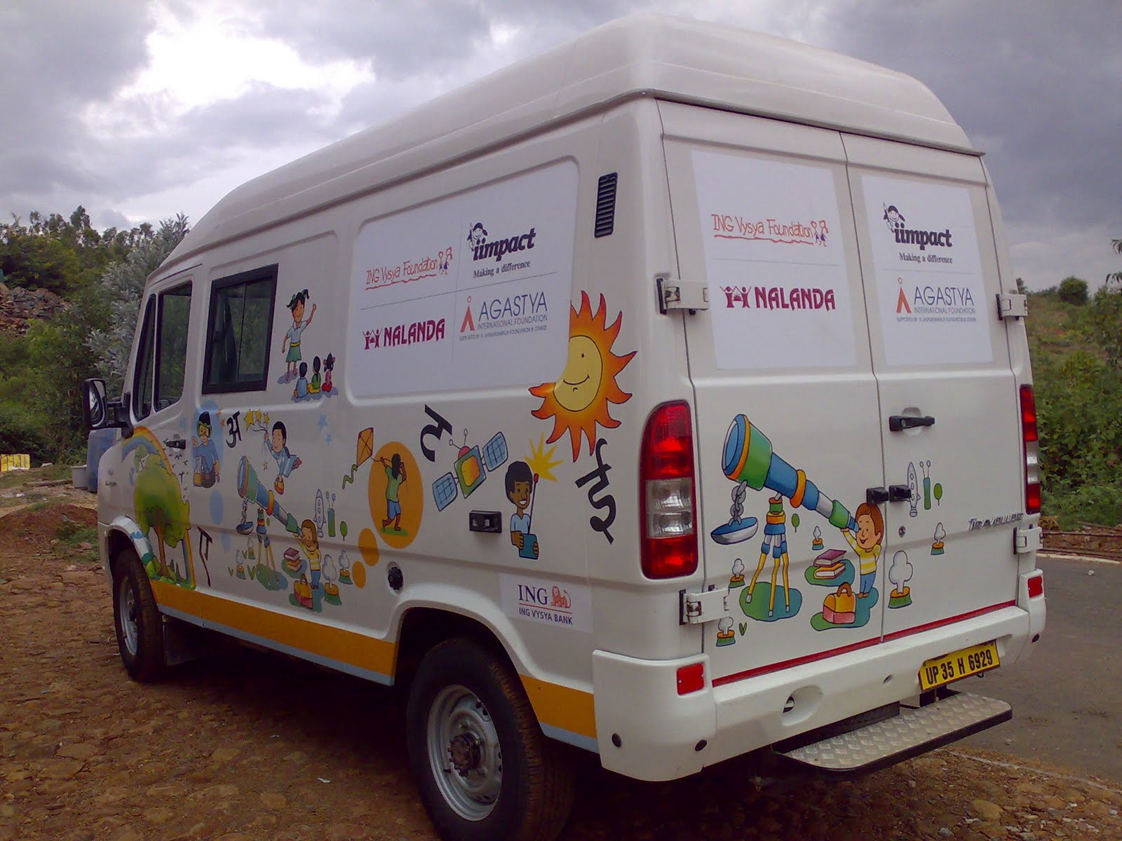 IIMPACT Making a difference through education MOBILE SCIENCE LAB