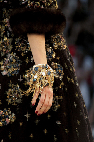 MilaneseGAL: Chanel Couture Fall 2010