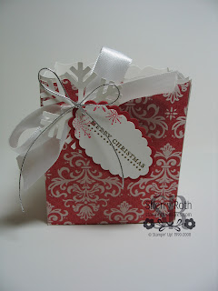 Fancy Favor Box in Christmas Cocoa DSP