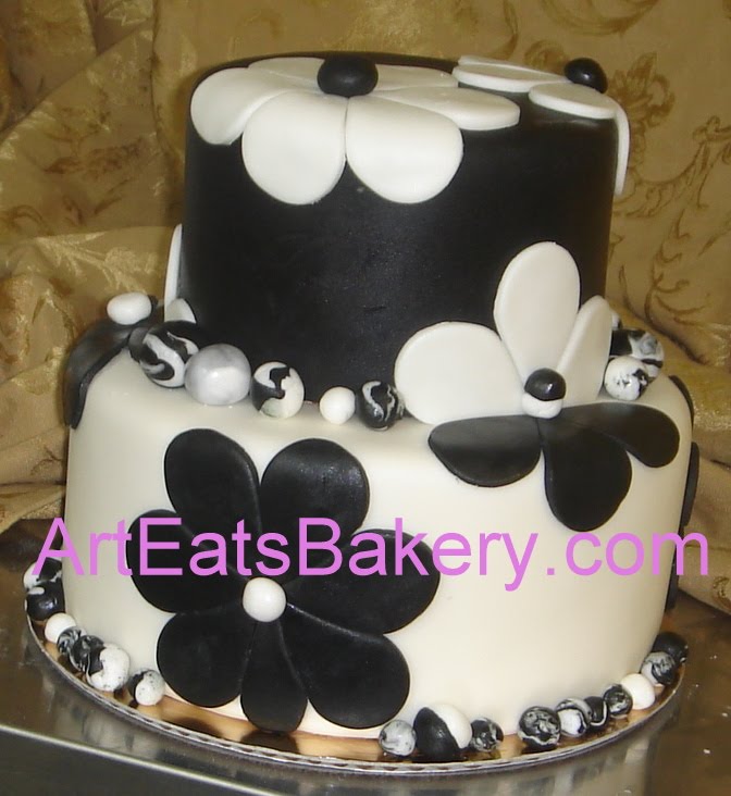 Modern black and white custom large fondant flower and marbled pearls design