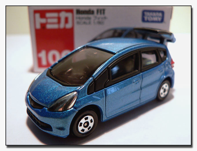 [100-Honda+Fit+(Blue).JPG]