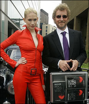 [arts-graphics-2008_1186266a.jpg]