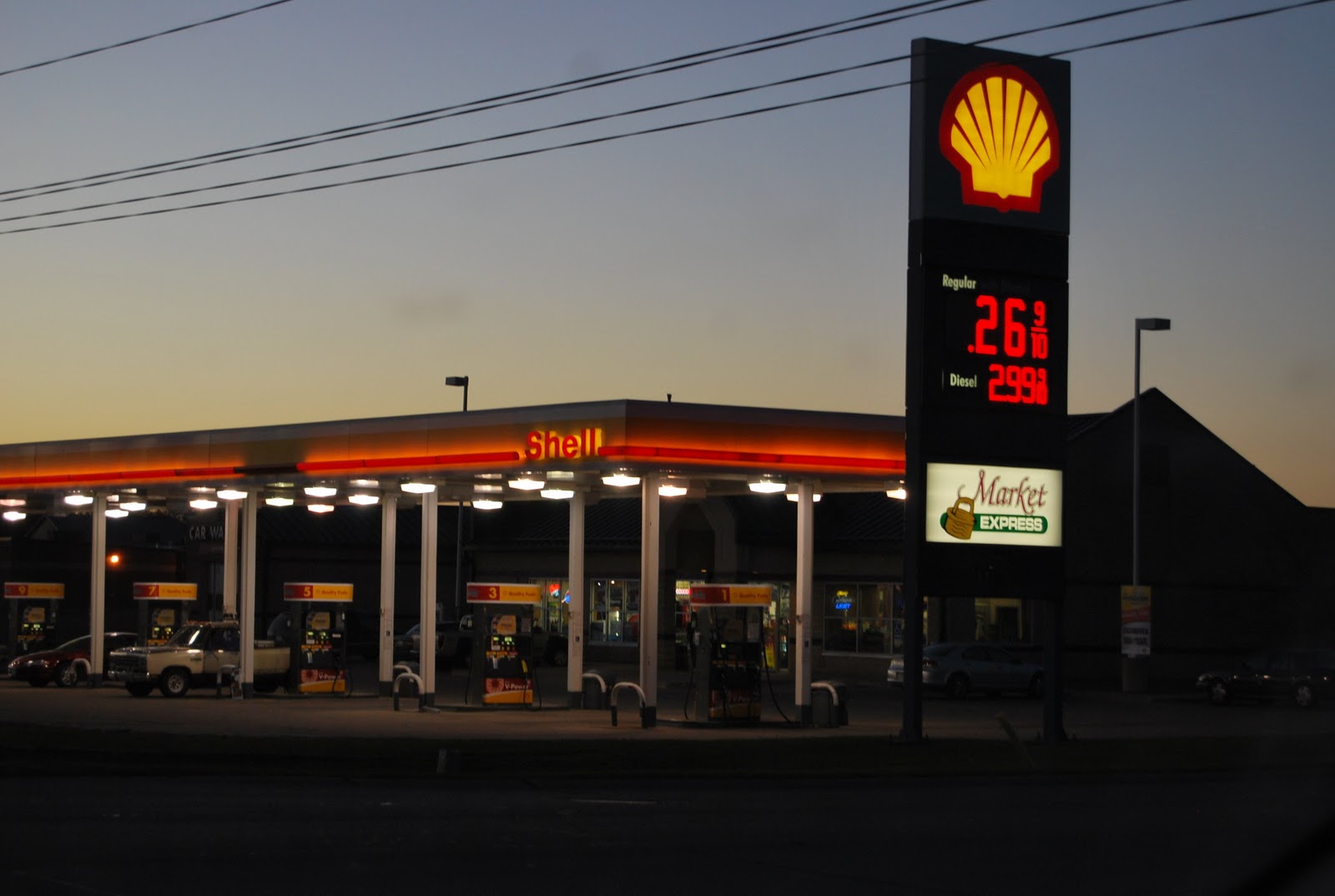 42N Observations Gas Prices Below a Dollar at Shell Oil in Marion, Iowa