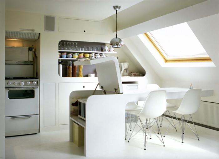 Pure Decor // Compact living