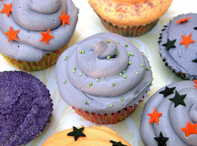 The Cupcake Activist: Halloween Cupcakes 2010