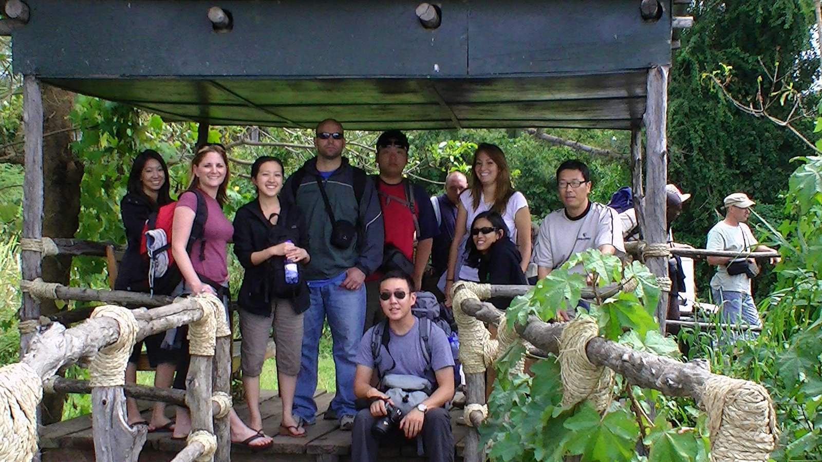 [Group+Photo+on+Safari+dock.JPG]