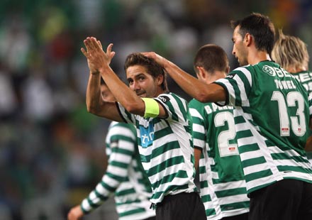 [Moutinho+aplausos.jpg]