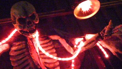 [halloween-08-07.jpg]