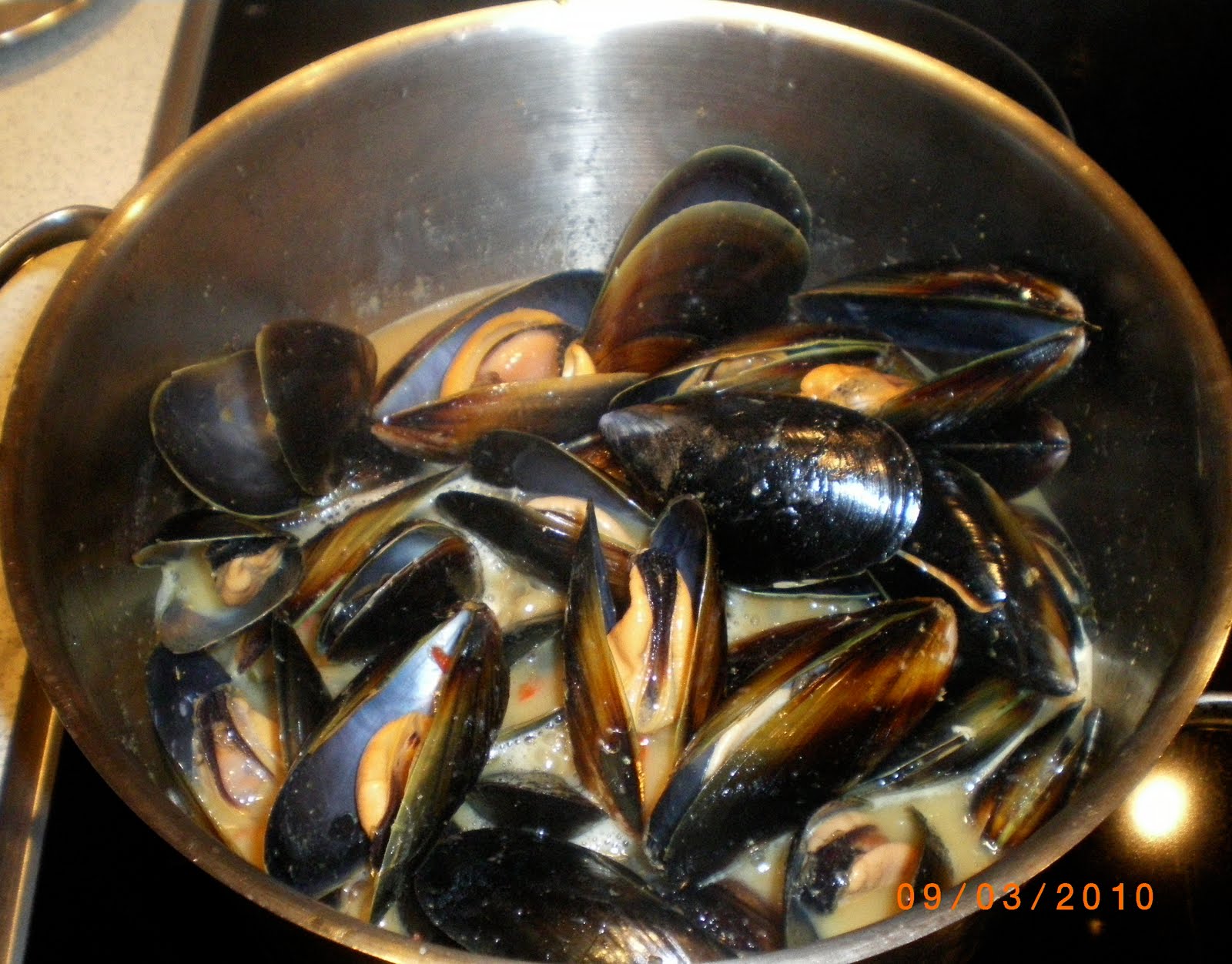 Cate Can Cook, So Can You!! Mussels with Yellow Curry and Lime