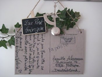 [Postkarte_hängendmWaage_1.jpg]