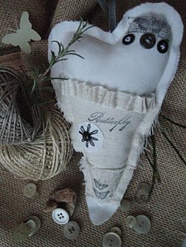 [Herz+Butterfly.JPG]