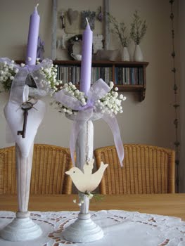 [Holzblumen_Kerzen+Regal.JPG]