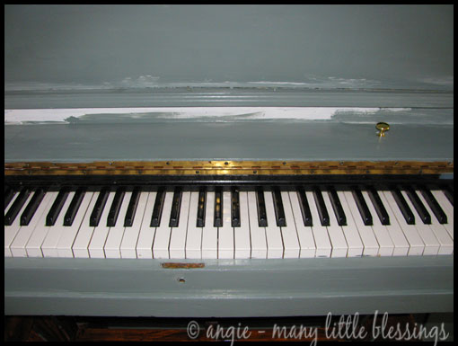[piano_before_2.jpg]