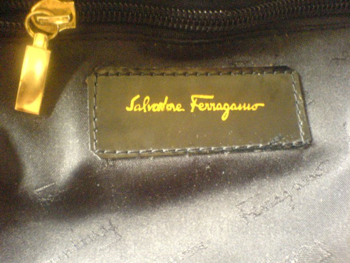 THE BAGBLOGSHOP.: SALVATORE FERRAGAMO HANDBAG (SOLD)