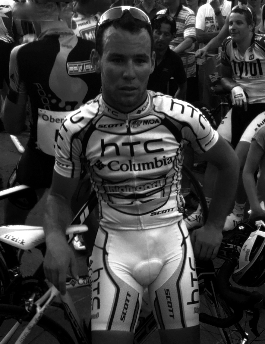 Cycling Bulges in White.