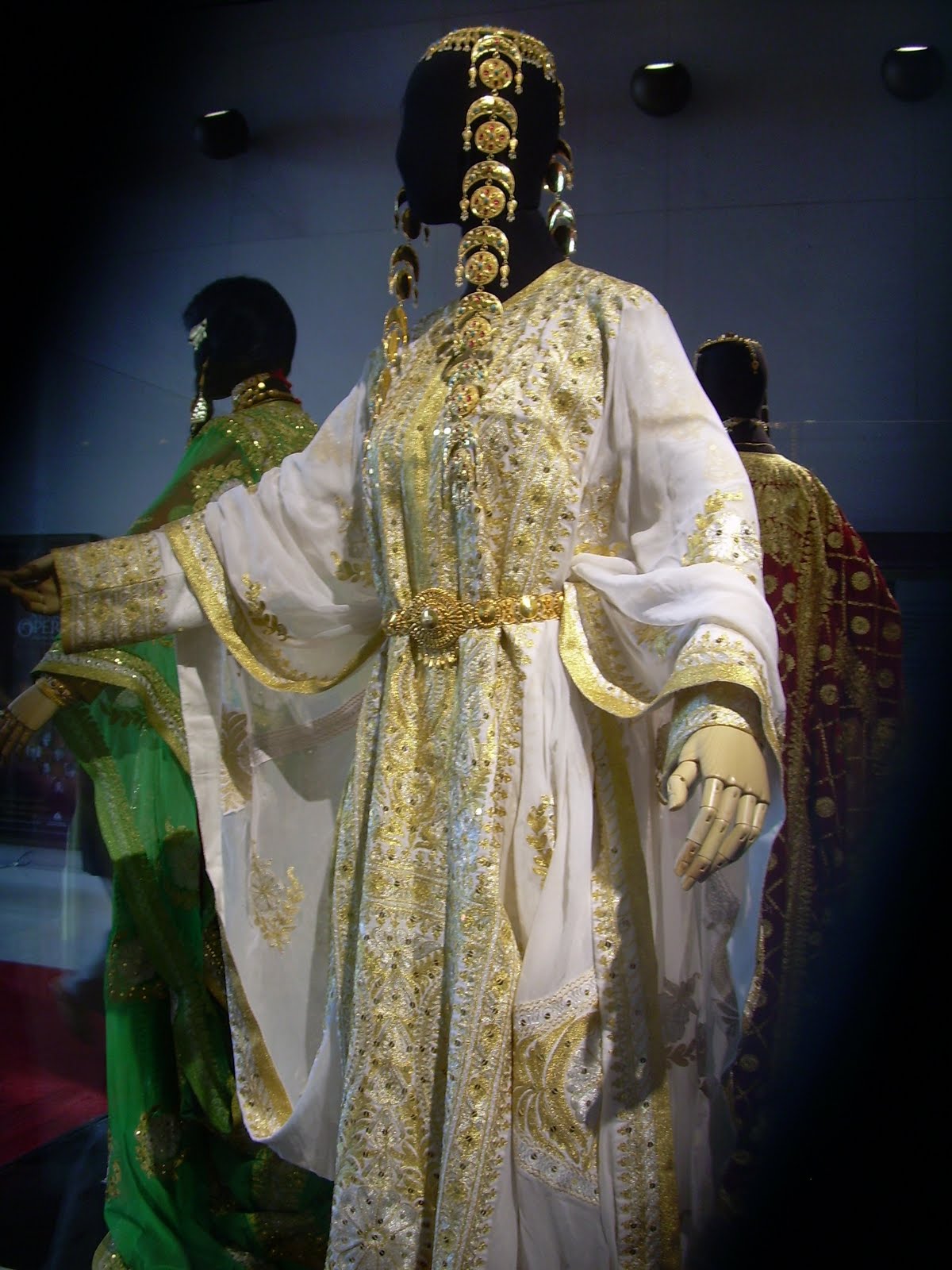 Costume History is fun!: Brides of the Arab World: Kuwait and Qatar