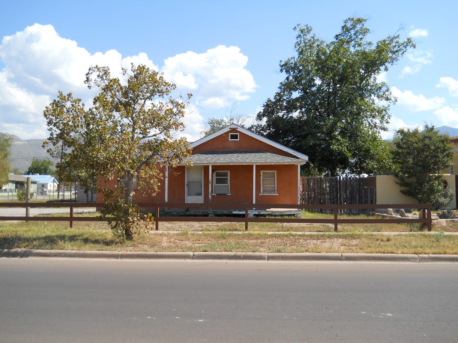 Backyard New Mexico Some Homes of Alamogordo