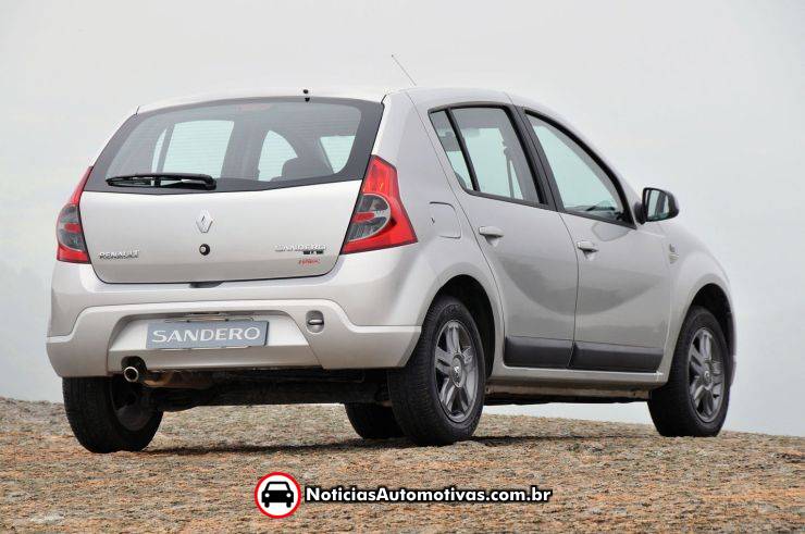 [renault-sandero-vibe-2010-3.jpg]