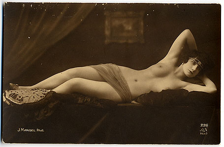 [cellarlight699.jpg]