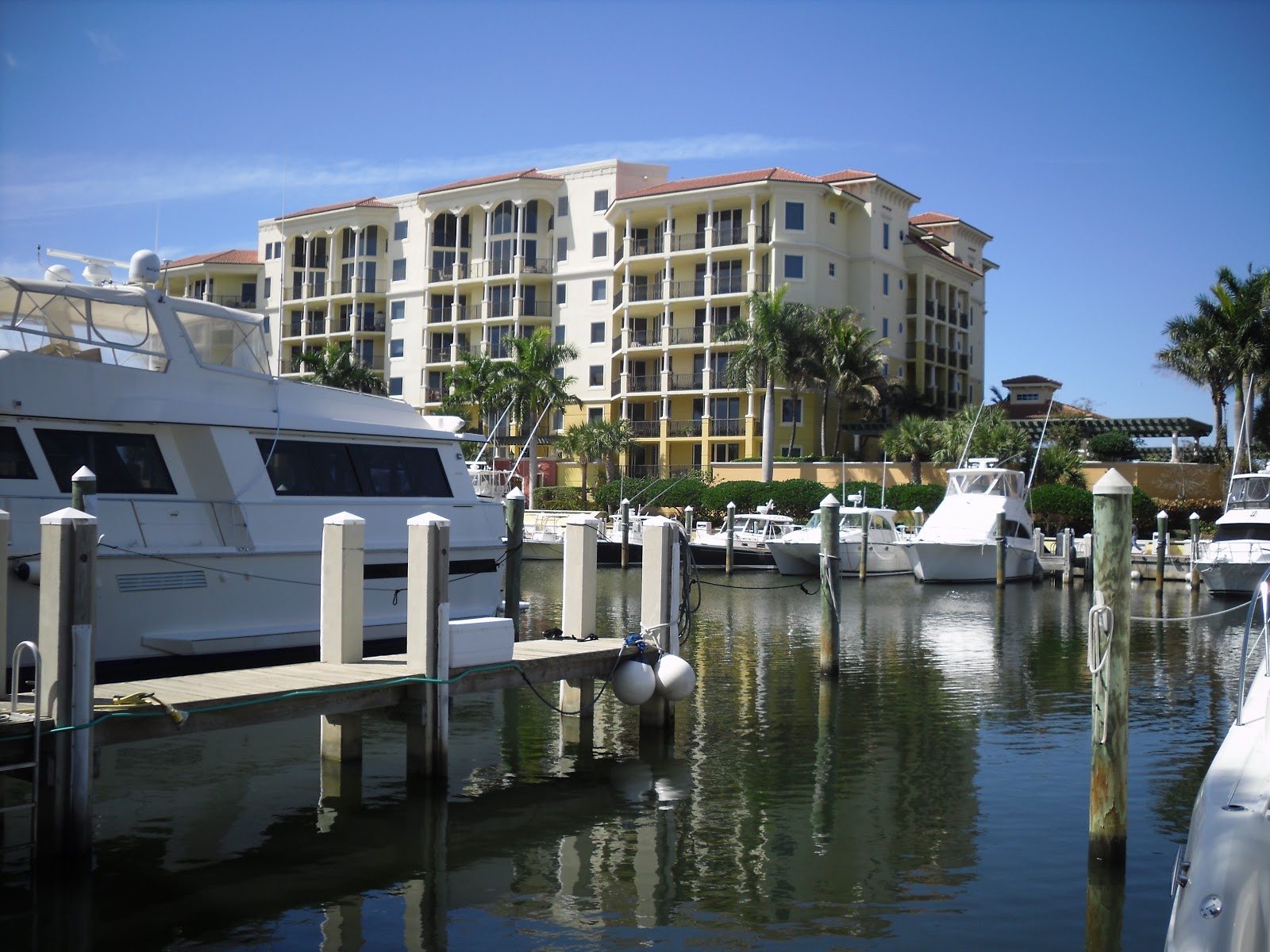 Jupiter Real Estate and Lifestyle Jupiter Yacht Club condos on the Intracoastal Waterway