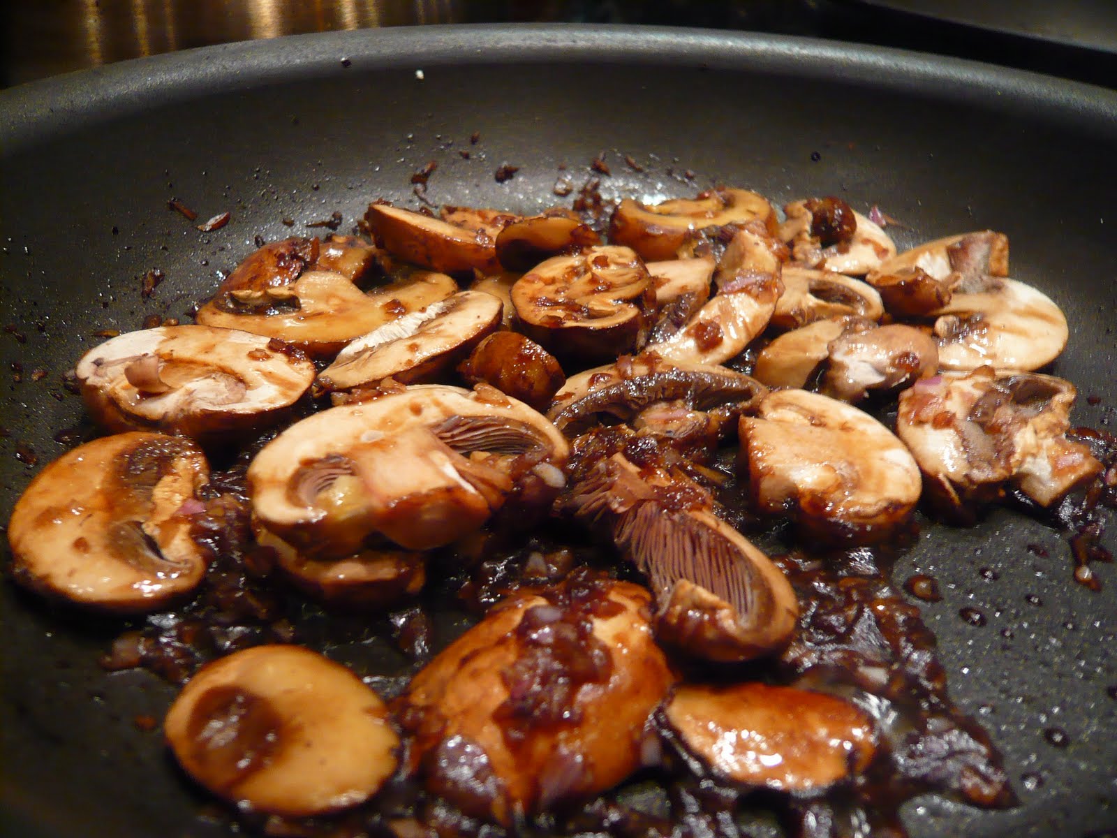 newFOOD tuesdayz Balsamic Quinoa with Shallots and Mushrooms