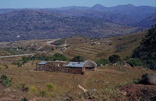 [swaziland+village2.jpg]
