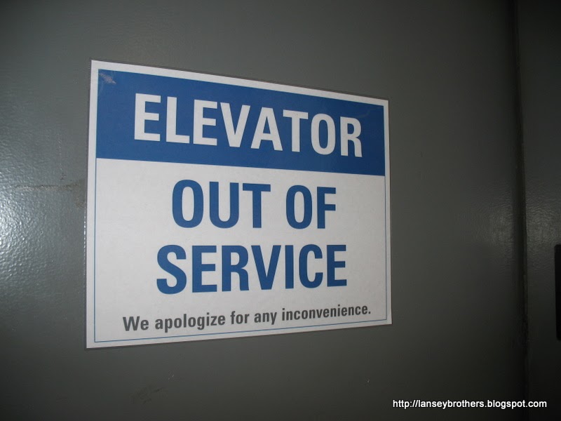 Out of order картинка. Out of use перевод. Слова с out. Фразовые глаголы в английском get. Out of use перевод.